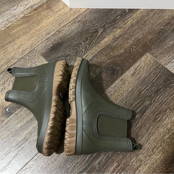 Storm By Cougar Women's -10° Celsius Rain Boots, Dark Olive - Picture 10 of 11